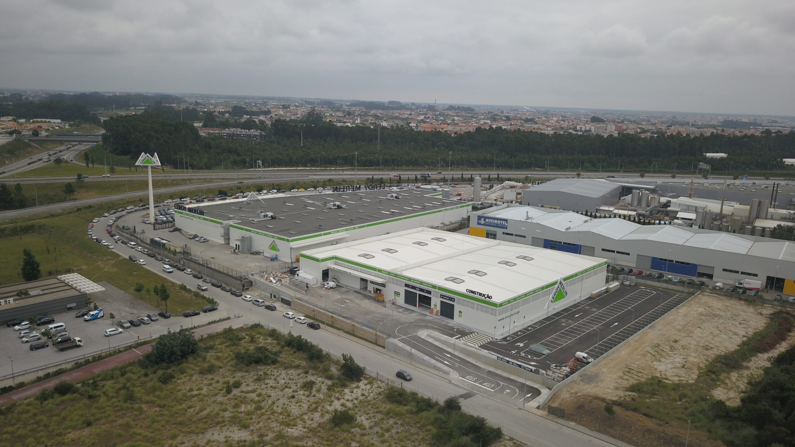 Leroy Merlin abre 14º loja em Portugal