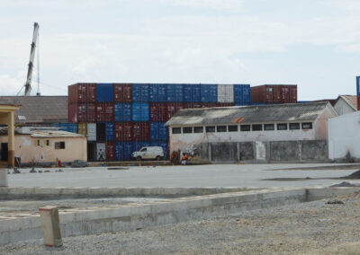 Obras de Requalificação e Ampliação da Área de Armazenagem de Contentores para a Melhoria das Operações Portuárias do Porto de São Tomé