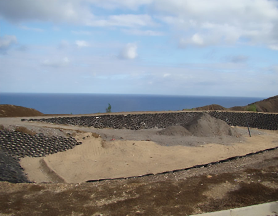 Sealing of cell 6 of the Porto Santo and Meia Serra solid waste landfill