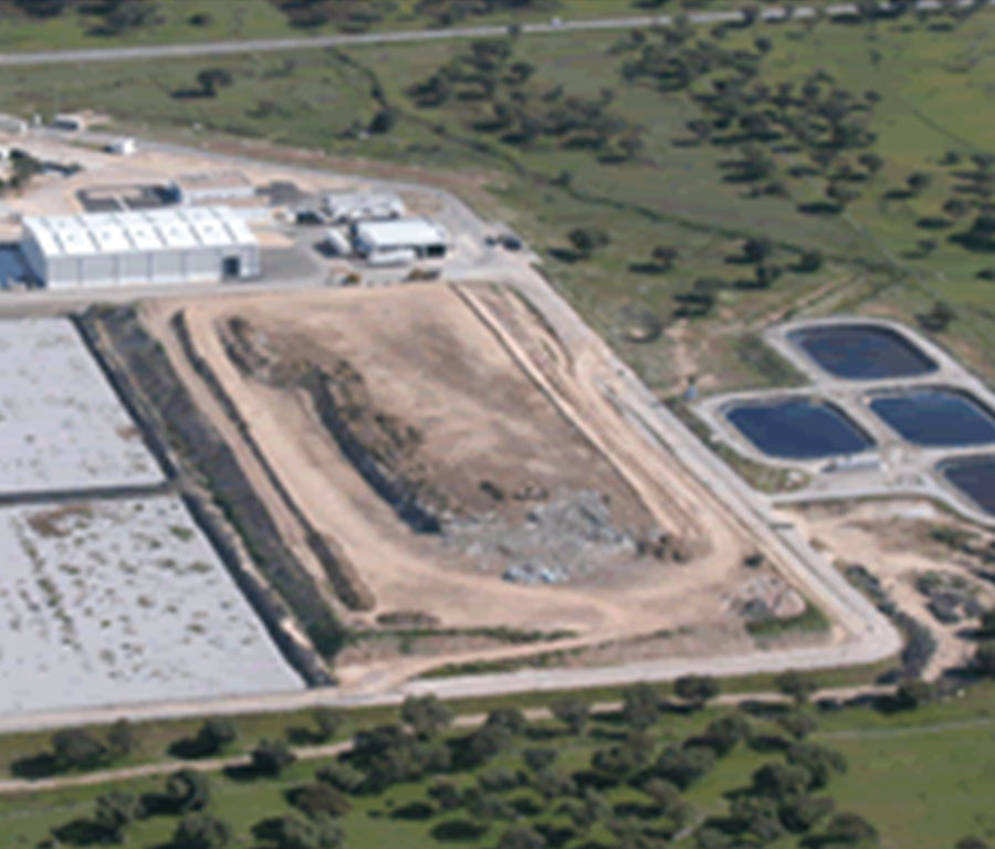 Construction of a new cell in Runo – Intermunicipal landfill of Evora District.